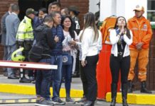 Carro bomba explode em escola da polícia na Colômbia