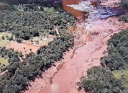 Barragem da Vale rompe em Brumadinho em Minas Gerais