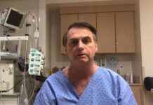 Um dia depois da cirurgia, Bolsonaro faz fisioterapia e sai da cama