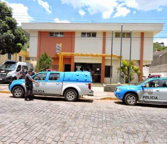 Mulher é assassinada com tiros em Santo Antônio de Pádua