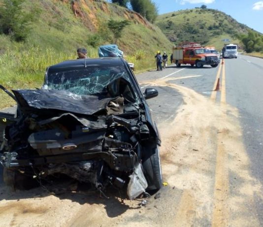 Acidente deixa quatro pessoas feridas em Muriaé