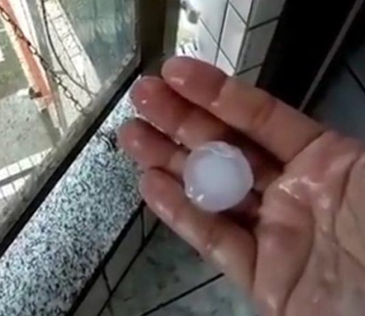 Chuva de granizo do tamanho de um ovo atinge o Rio de Janeiro