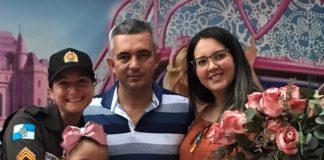 Policiais do 29° BPM homenageiam menina que luta contra o câncer no seu aniversário