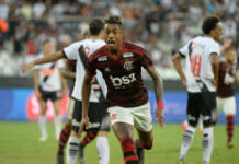 Flamengo vence o Vasco por 2 a 0 no primeiro jogo da final do Carioca