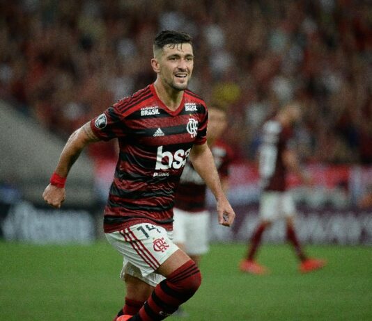 Flamengo goleia o San José por 6 a 1 e assume a liderança do Grupo D da Libertadores