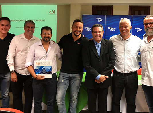 Secretaria do Ambiente de Itaperuna participa de entrega de licenças ambientais pela FIRJAN