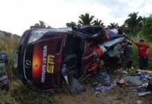 Acidente com van de Wesley Safadão deixa um ferido