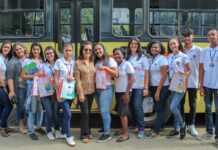 Ônibus da Viação Santa Lúcia recebem o Projeto Literatura Itinerante