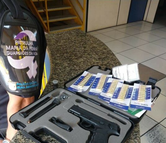 Patrulha Maria da Penha apreendeu uma pistola, munição e veneno em Itaperuna