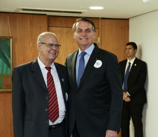 Empresários da região participam de encontro com Bolsonaro