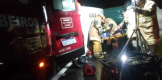 Acidente com caminhão deixa motorista ferido em Itaperuna