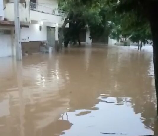 Itaperuna e Bom Jesus do Itabapoana amanhecem alagadas