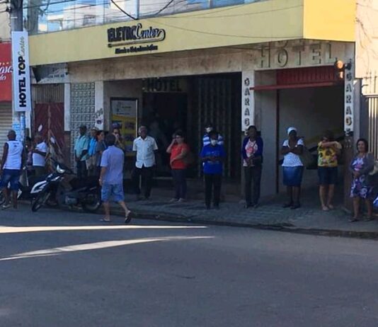 Agências bancárias com longas filas um prato cheio para o COVID-19