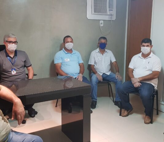 Vereadores se reúnem com o presidente do Hospital São José do Avaí