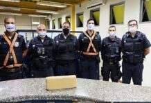 Dois presos em Itaperuna com quase um quilo de maconha