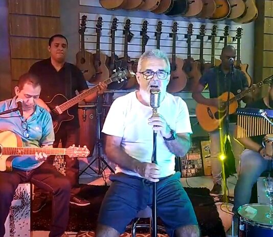 Live com o Grupo Hágios