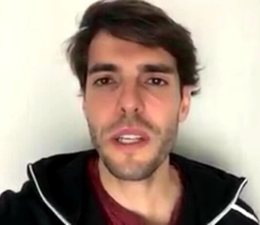 Ex-jogador Kaká envia mensagem de apoio aos funcionarios do Hospital São José do Avaí
