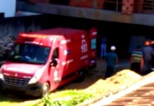 Operários caem de um prédio em construção em Itaperuna