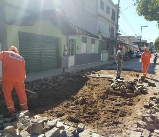 Prefeitura de Itaperuna faz mutirão em Retiro do Muriaé