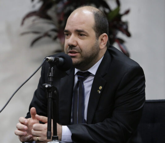 PM e bombeiros reduzem jornada de militares que cuidam de pessoas com deficiência