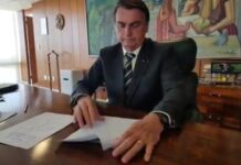 Bolsonaro desmente notícia sobre cortes em salários de aposentados