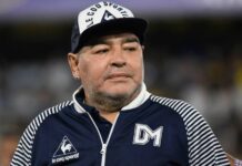 Diego Maradona sofre parada cardiorrespiratória e morre aos 60 anos
