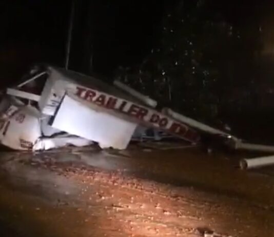 Comerciante atingido por deslizamento em Natividade é transferido de helicóptero para Itaperuna