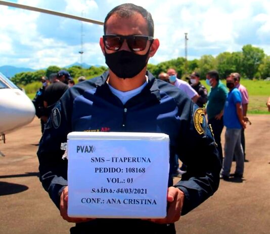 Secretaria de Saúde distribui mais de 385 mil doses de vacinas contra a Covid-19