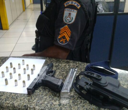 PM prende dois foragidos da Justiça, com arma e munição, em Laje do Muriaé