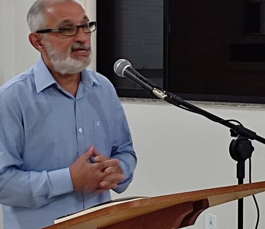 Livro com fundo histórico é lançado em Itaperuna