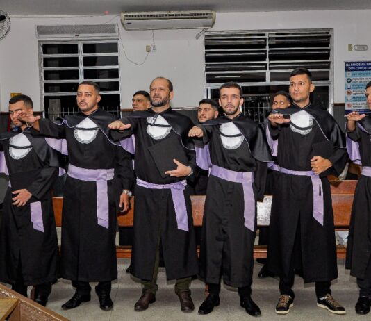 STBNF cola grau da 31ª turma de Teologia em Itaperuna