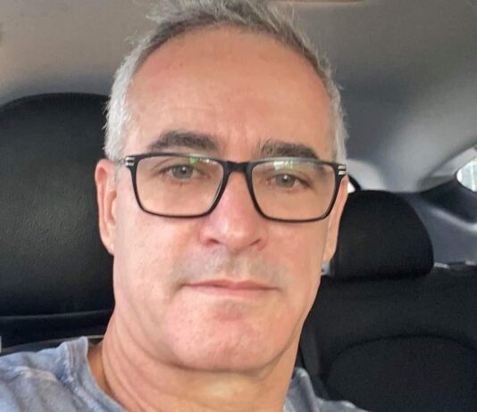 Médico itaperunense salva menina atacada por tubarão