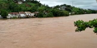 Chuvas diminuem e Rio Muriaé começa recuar em Itaperuna