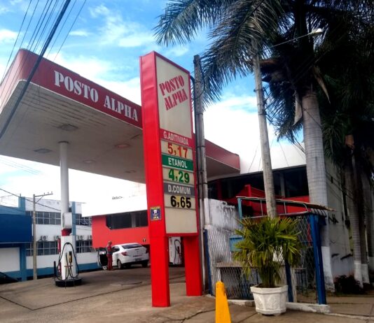 Gasolina no Noroeste Fluminense se aproxima dos R$4,00