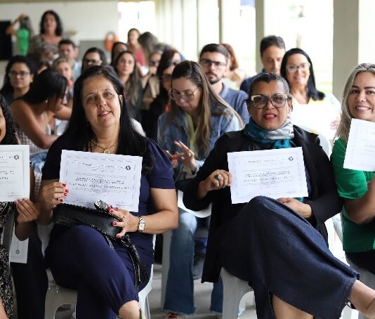 Em Itaperuna, SEMED e FUNITA realizam a certificação de candidatos do processo seletivo de gestores
