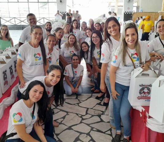 Prefeitura de Natividade entrega Cesta de Natal para todos os servidores