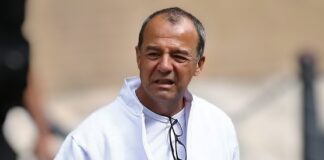 Sérgio Cabral deixa a prisão e vai para a domiciliar monitorado por tornozeleira eletrônica