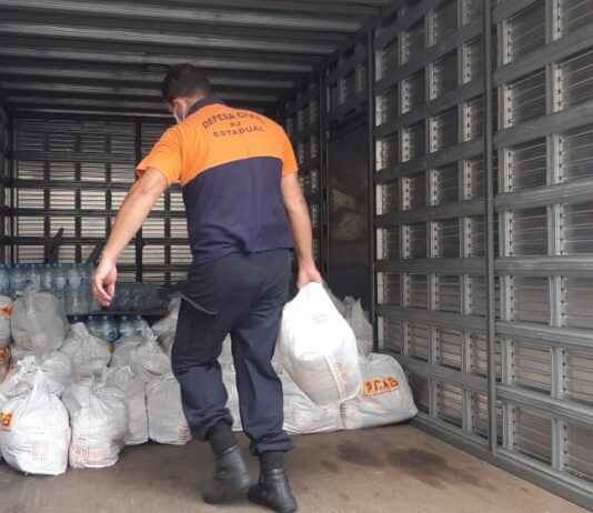 Estado do Rio entrega cerca de três mil itens para cidades afetadas pelas chuvas