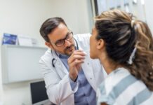 Saiba qual a importância de realizar check-up com um médico otorrinolaringologista