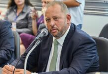 Deputado Guilherme Delaroli pede prazo indeterminado para laudo que diagnostica autismo