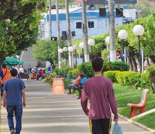 Frente fria chega à região e INMET emite alerta para chuvas intensas