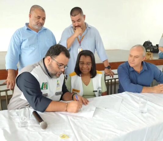 Miracema entrega Cartão Recomeçar para centenas de famílias