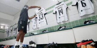 Botafogo é roubado e faz registro na polícia