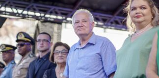 Desfile cívico-militar em comemoração aos 135 anos de Itaperuna