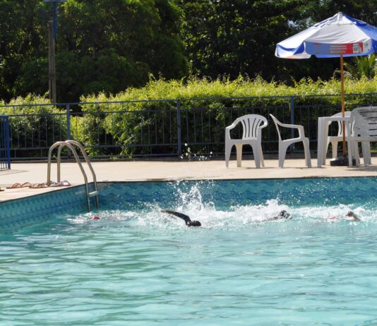 Por que a natação é um dos melhores exercícios para sua saúde?