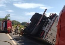 Grave acidente na RJ-220 resulta em feridos e na morte de um bebê