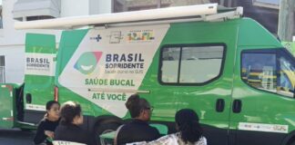 Odontomóvel oferece atendimento gratuito na Praça São Pedro em Itaperuna