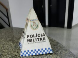 Suspeito é preso por tráfico de drogas durante ação da PM no bairro Aeroporto, em Itaperuna