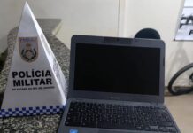 PM recupera notebook furtado em escola e prende dois envolvidos