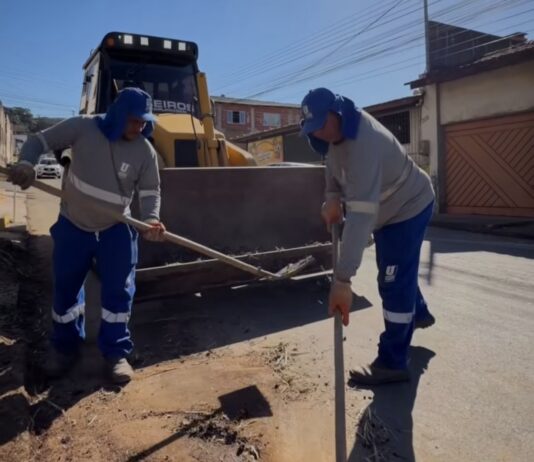 Prefeitura de Itaperuna realiza mutirão de limpeza e manutenção no Bairro Aeroporto